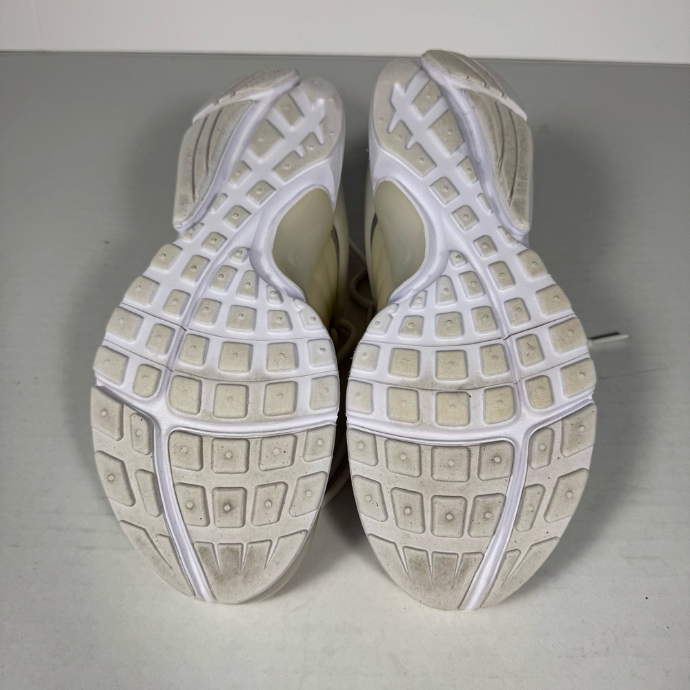 Nike Air Presto Essential Triple White Sneakers Youth Sz 6 Womens Sz 8 - Picture 7 of 9